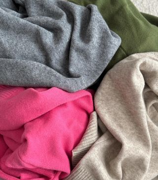 #color 💚🩷🤎🩶 Svetry ,,Like,, www.darinafashion.cz